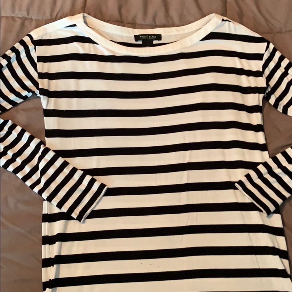 Black and white stripe top
